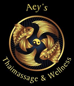 Aey's Thaimassage und Wellness Logo, goldenes Emblem mit Koi-Fischen